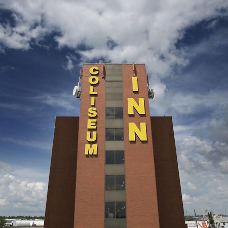 Coliseum Inn Edmonton Exterior foto