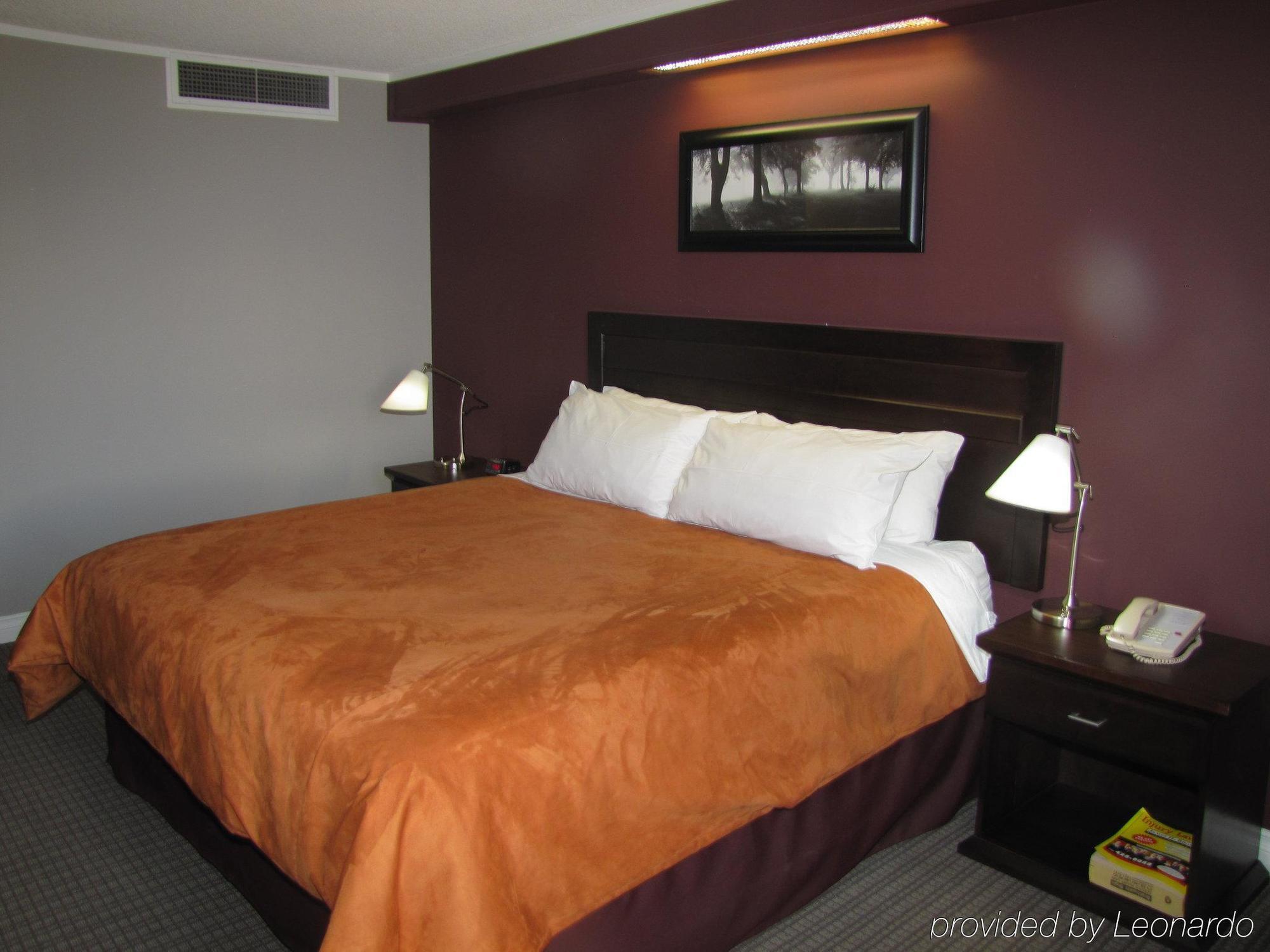 Coliseum Inn Edmonton Zimmer foto