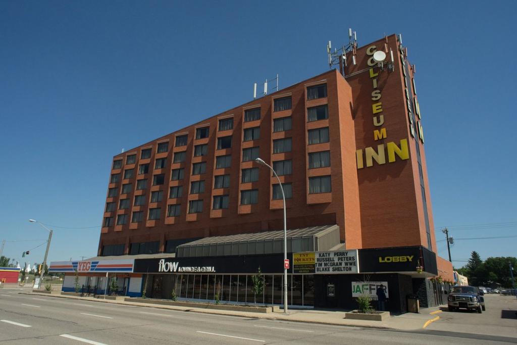 Coliseum Inn Edmonton Exterior foto